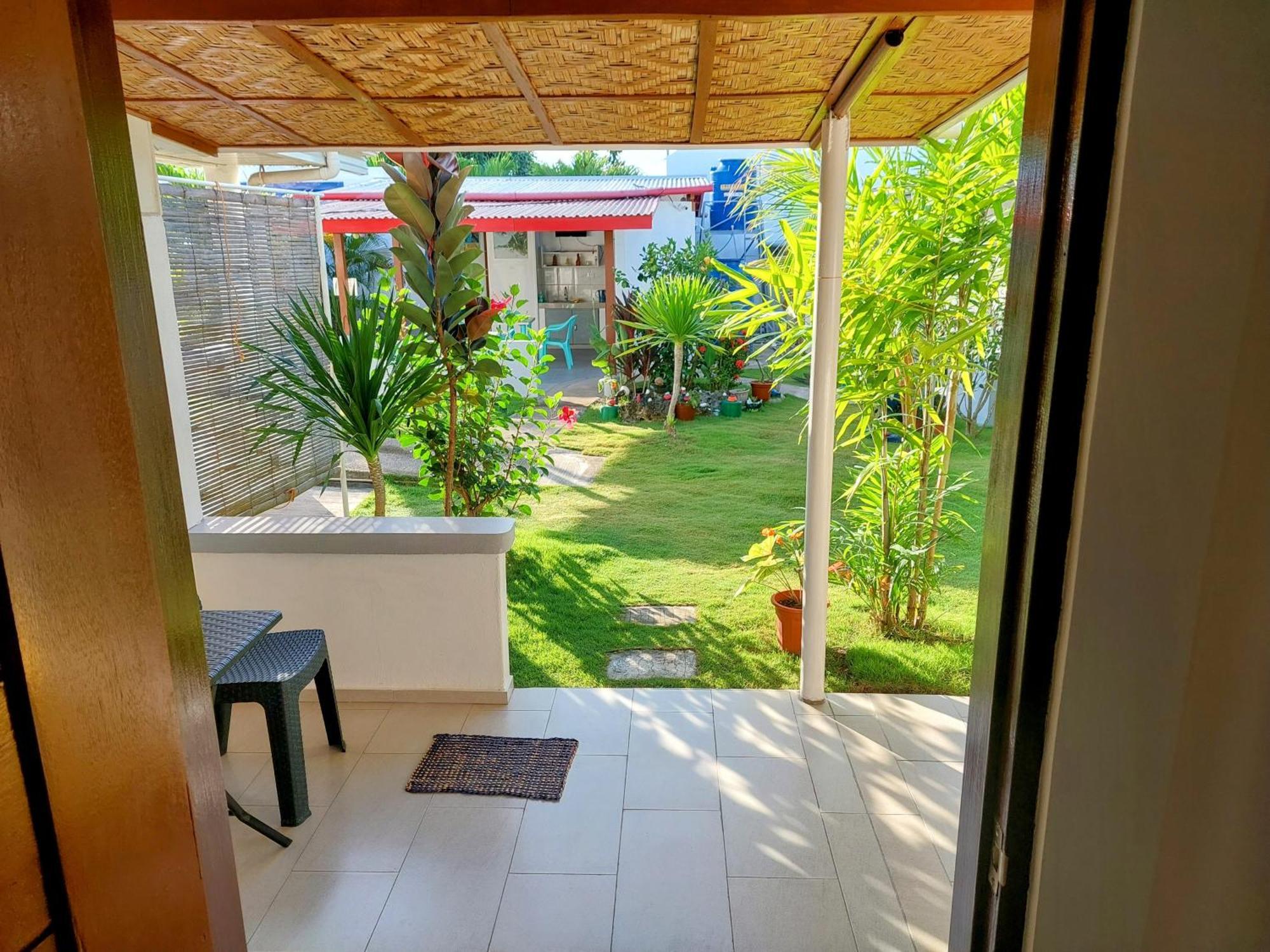 Astillo'S Guest Houses Moalboal Rom bilde