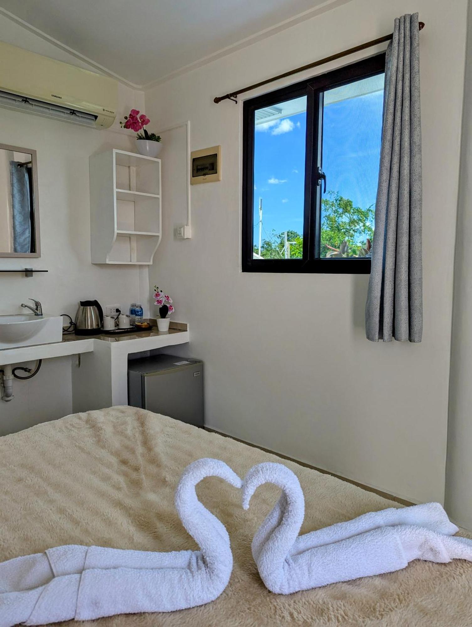 Astillo'S Guest Houses Moalboal Rom bilde